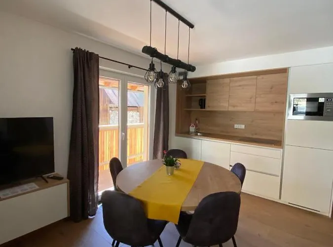 New Teravila アパート *