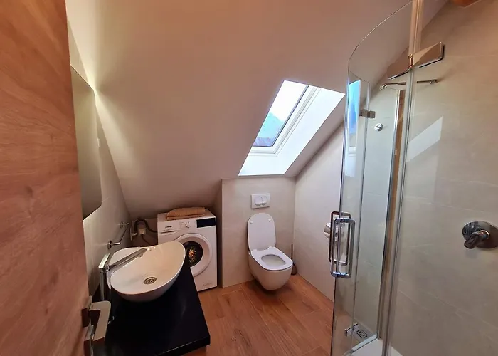 New Teravila アパート *